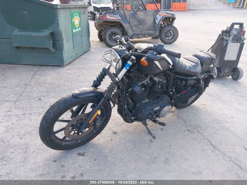 2018 HARLEY-DAVIDSON XL883 IRON 883 - 1HD4LE214JC418751