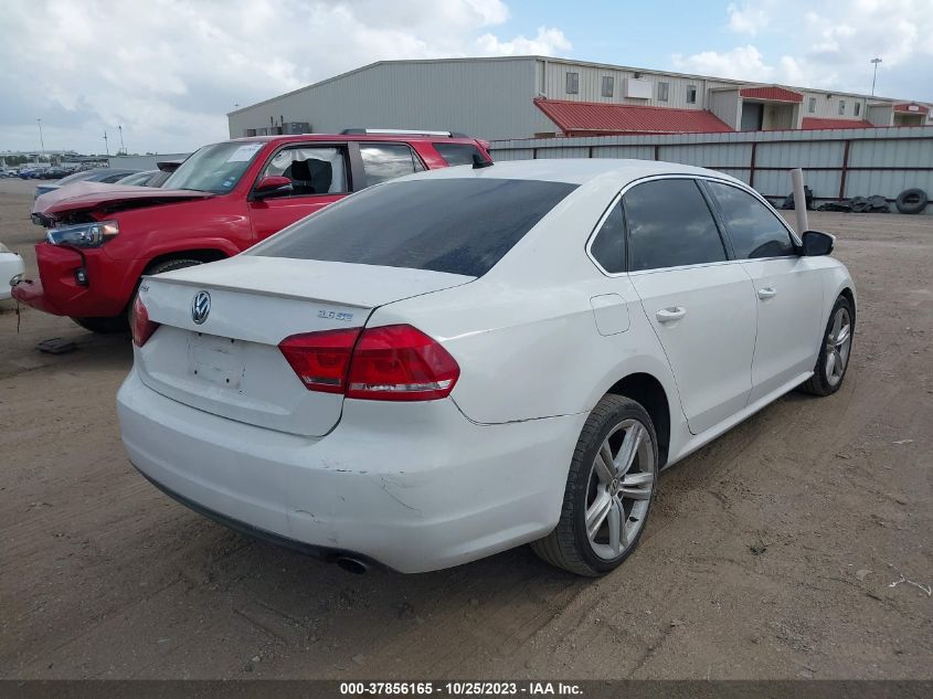 2013 VOLKSWAGEN PASSAT SE W/SUNROOF - 1VWBM7A35DC009776