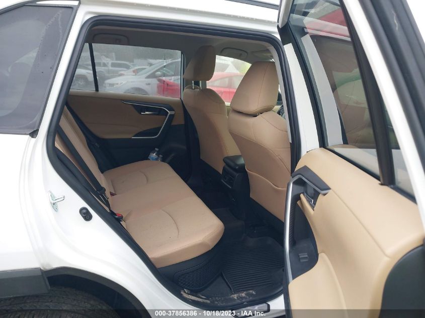 2021 TOYOTA RAV4 XLE - JTMRWRFV2MD121253