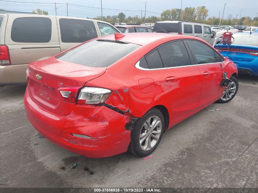 2019 CHEVROLET CRUZE LT - 1G1BE5SM4K7134536