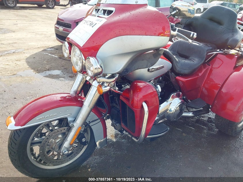 VIN 1HD1MAF13KB854016 2019 HARLEY-DAVIDSON FLHTCUTG