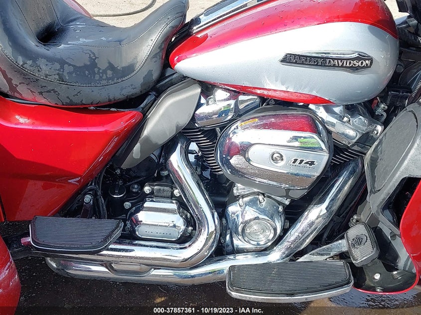 VIN 1HD1MAF13KB854016 2019 HARLEY-DAVIDSON FLHTCUTG