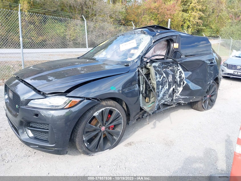 VIN SADCL2BV2HA490668 2017 JAGUAR F-PACE 35T R-SPORT