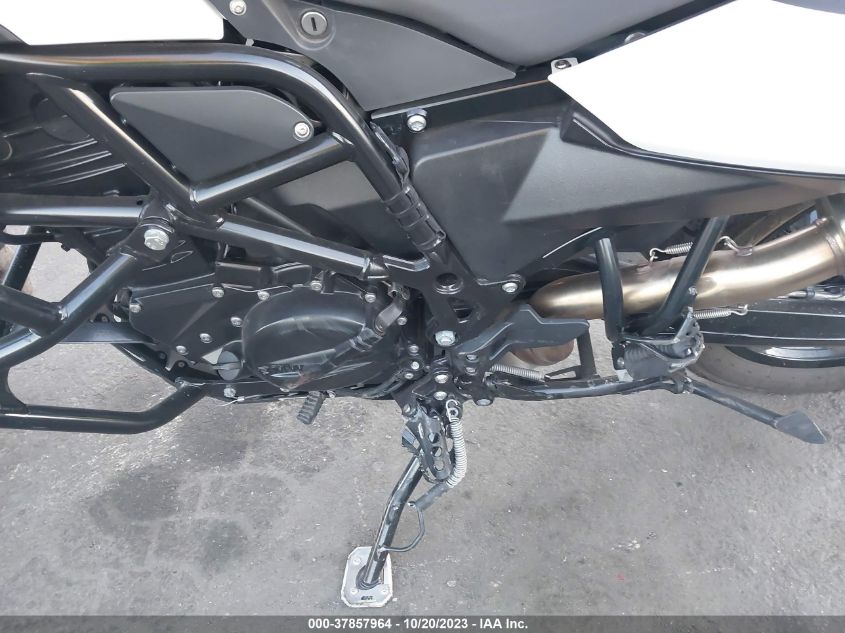 2015 BMW F700 GS - WB10B110XFZF86595