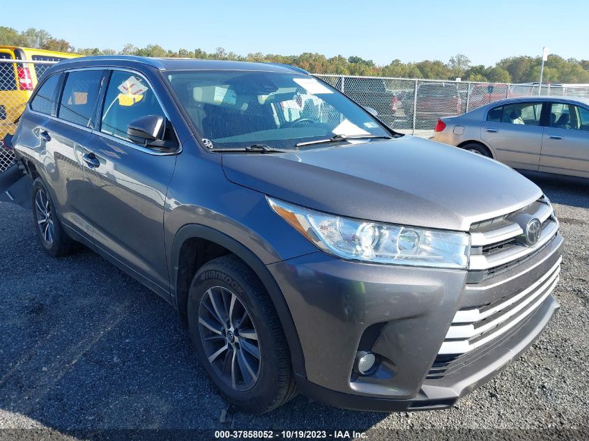 2017 TOYOTA HIGHLANDER SE/XLE - 5TDJZRFH1HS522236