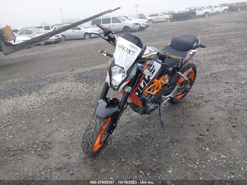 2016 KTM RC 390 MD2JGJ404GC279617