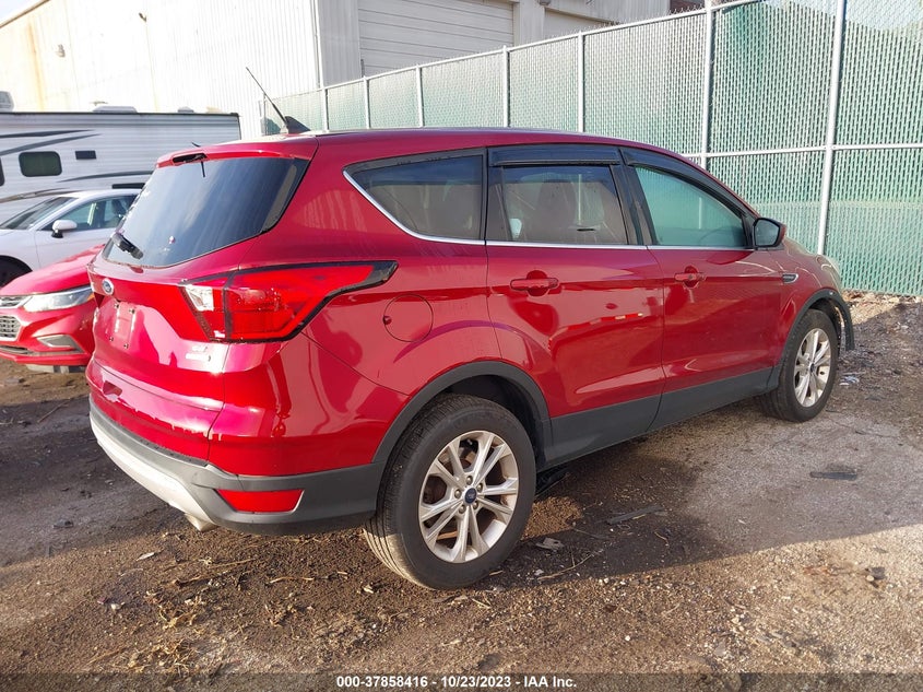 VIN 1FMCU0GD0KUA33419 2019 FORD ESCAPE SE