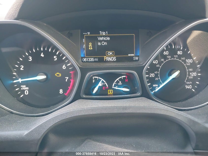VIN 1FMCU0GD0KUA33419 2019 FORD ESCAPE SE