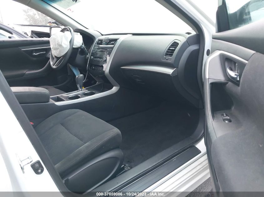 2015 NISSAN ALTIMA 2.5/S/SV/SL - 1N4AL3AP9FC180942