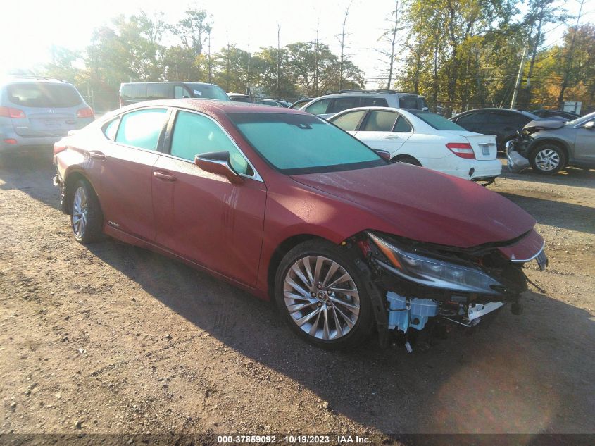 Lot #2539238183 2022 LEXUS ES 300H ULTRA LUXURY salvage car