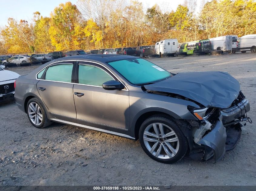 2017 VOLKSWAGEN PASSAT 1.8T SEL PREMIUM - 1VWCT7A38HC066843