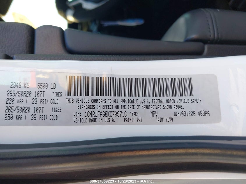 VIN 1C4RJFAG8KC709716 2019 JEEP GRAND CHEROKEE LAREDO