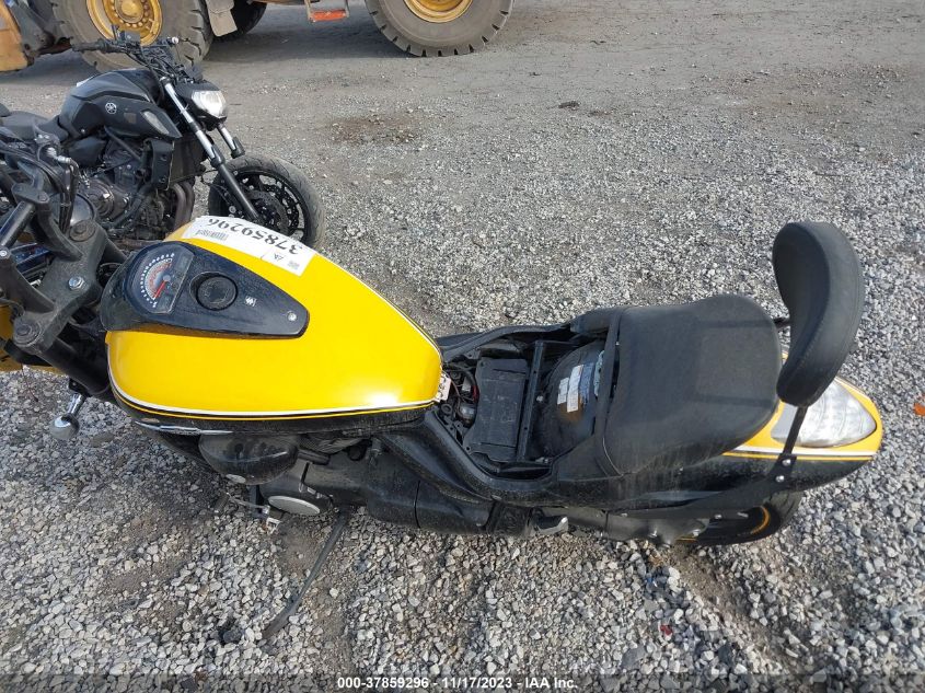 2014 SUZUKI VZR1800 JS1VY53A7E2100618