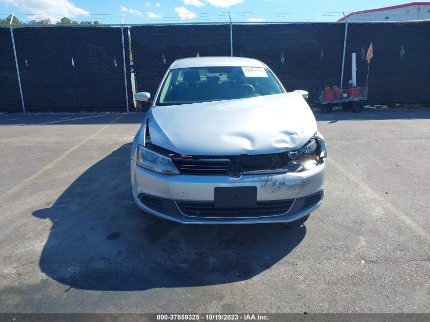 2013 VOLKSWAGEN JETTA SEDAN SE - 3VWDP7AJ5DM442298