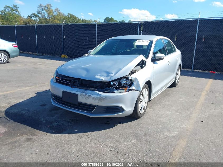 2013 VOLKSWAGEN JETTA SEDAN SE - 3VWDP7AJ5DM442298