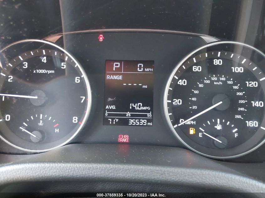 VIN 5NPD84LF7HH046327 2017 HYUNDAI ELANTRA SE