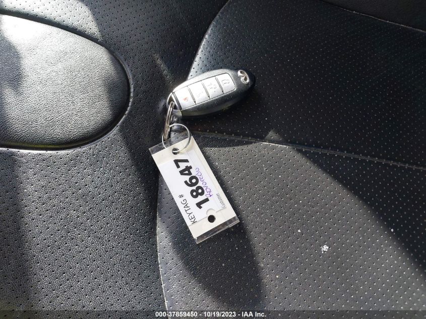 2015 INFINITI Q40 JN1CV6AR3FM650556