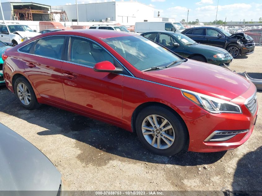 2015 HYUNDAI SONATA 2.4L SE - 5NPE24AF2FH122168