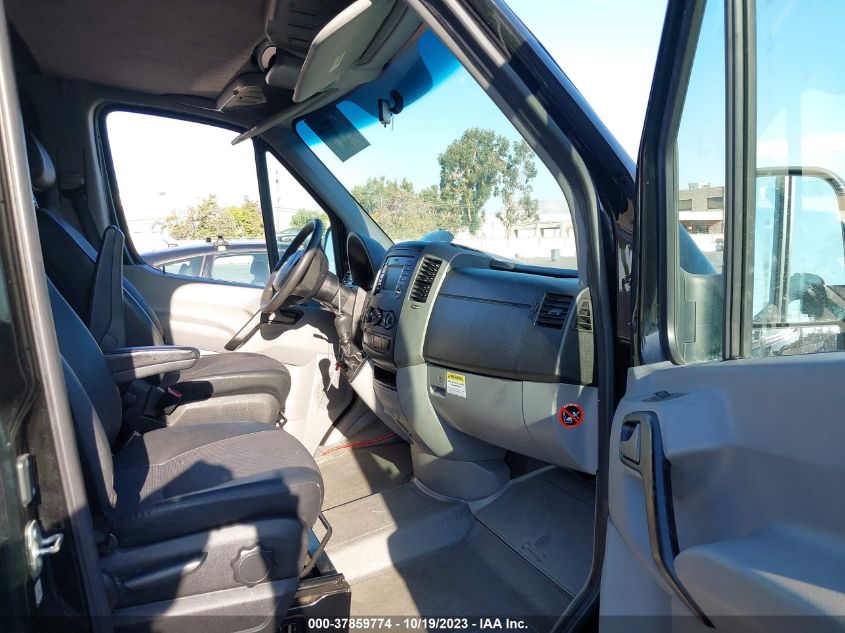 2018 MERCEDES-BENZ SPRINTER 2500 HIGH ROOF V6 - WDZPE8CD3JP611517