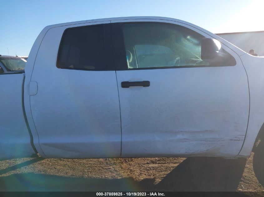 2013 TOYOTA TUNDRA 4WD TRUCK 5TFUM5F17DX046201