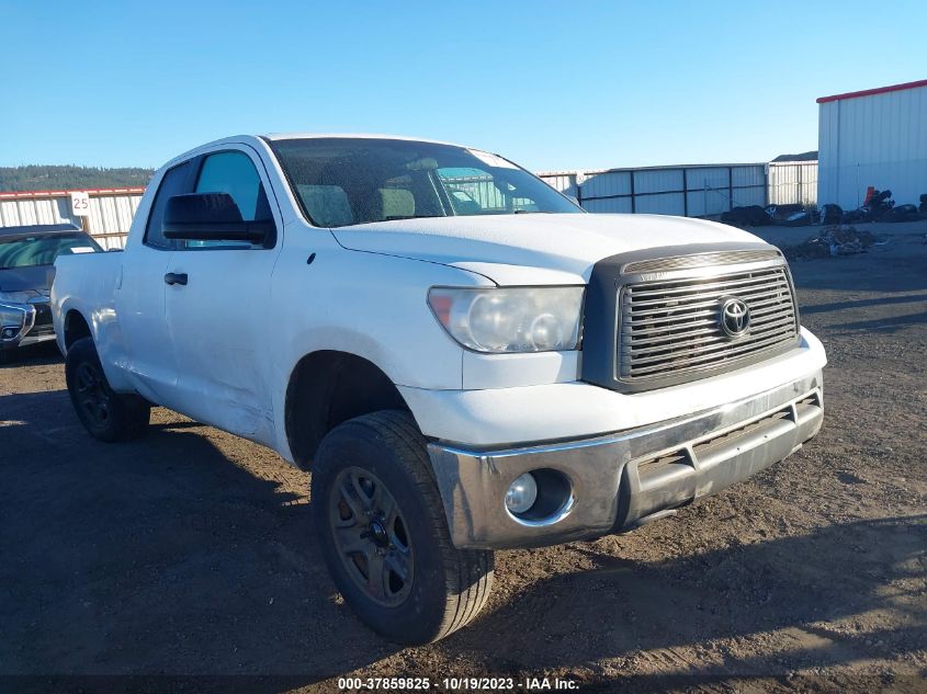 2013 TOYOTA TUNDRA 4WD TRUCK - 5TFUM5F17DX046201