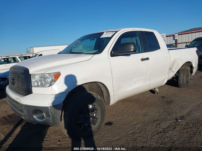 2013 TOYOTA TUNDRA 4WD TRUCK 5TFUM5F17DX046201