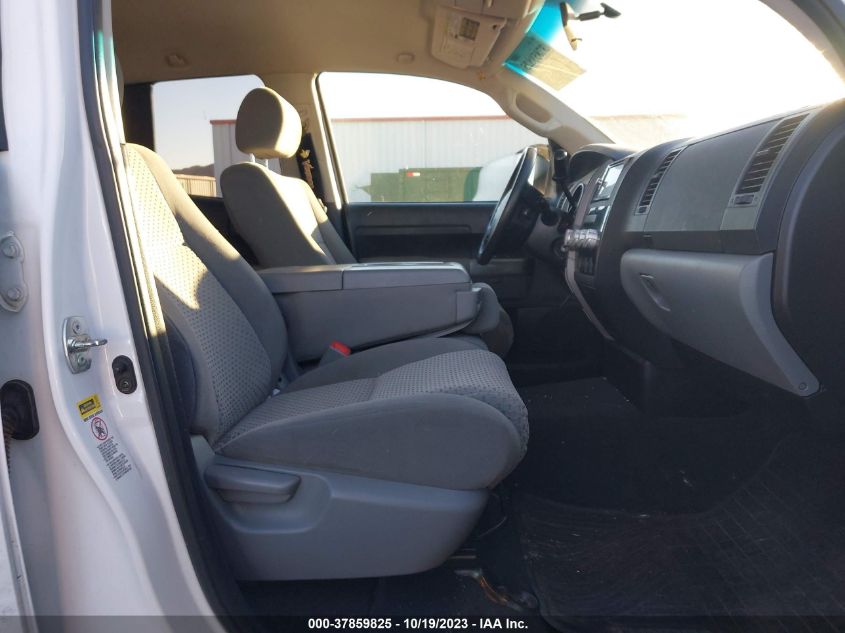 2013 TOYOTA TUNDRA 4WD TRUCK 5TFUM5F17DX046201