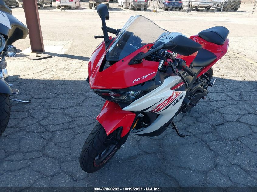 2015 YAMAHA YZFR3 MH3RH06YXFK008201