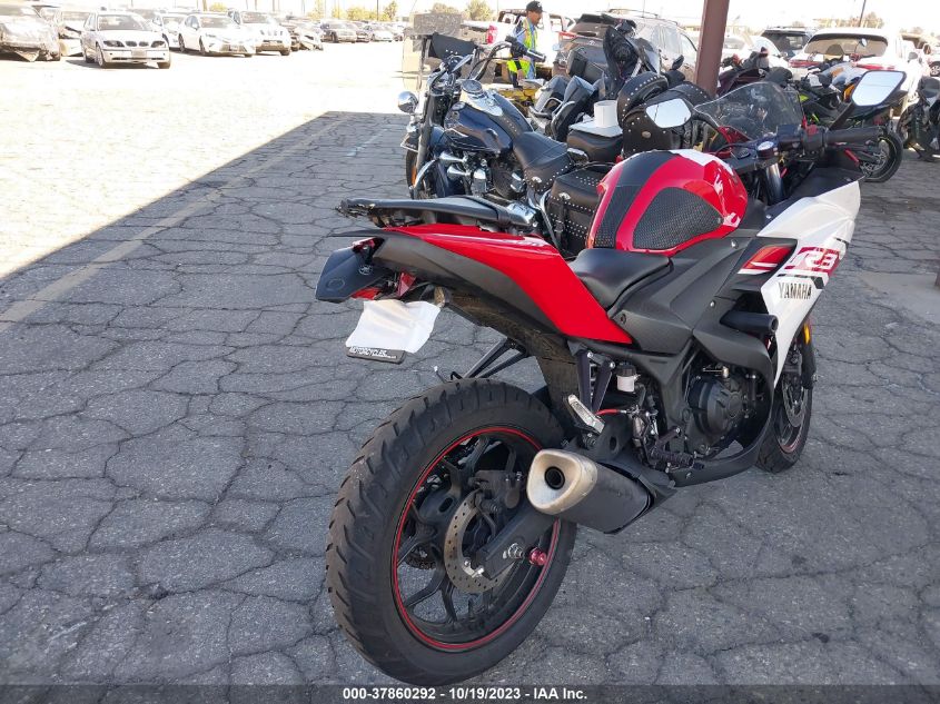 2015 YAMAHA YZFR3 MH3RH06YXFK008201