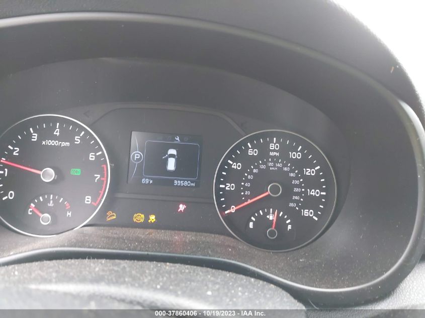 VIN KNDPMCAC6K7560869 2019 KIA SPORTAGE LX
