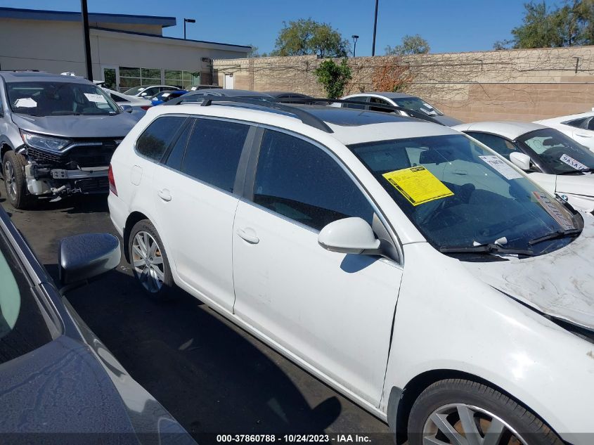 2014 VOLKSWAGEN JETTA SPORTWAGEN TDI W/SUNROOF - 3VWML7AJ4EM626192