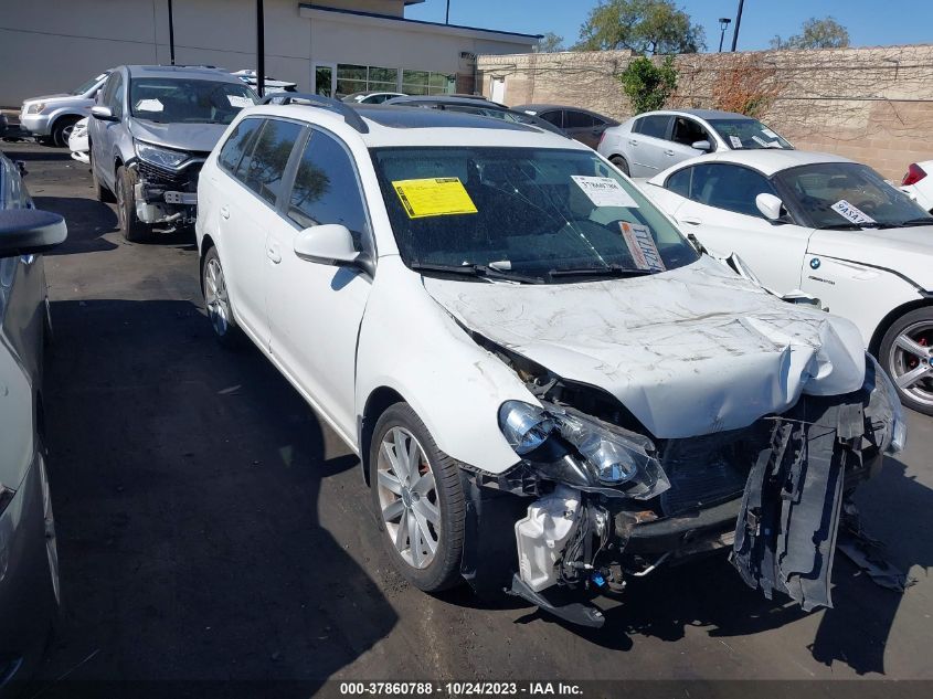 2014 VOLKSWAGEN JETTA SPORTWAGEN TDI W/SUNROOF - 3VWML7AJ4EM626192