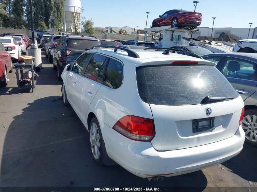 2014 VOLKSWAGEN JETTA SPORTWAGEN TDI W/SUNROOF - 3VWML7AJ4EM626192