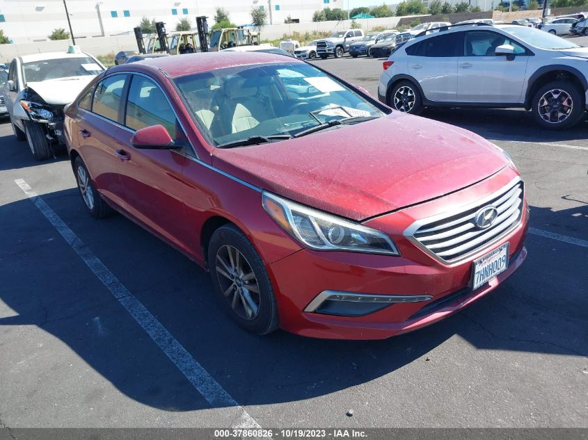 2015 HYUNDAI SONATA 2.4L SE - 5NPE24AF1FH117513