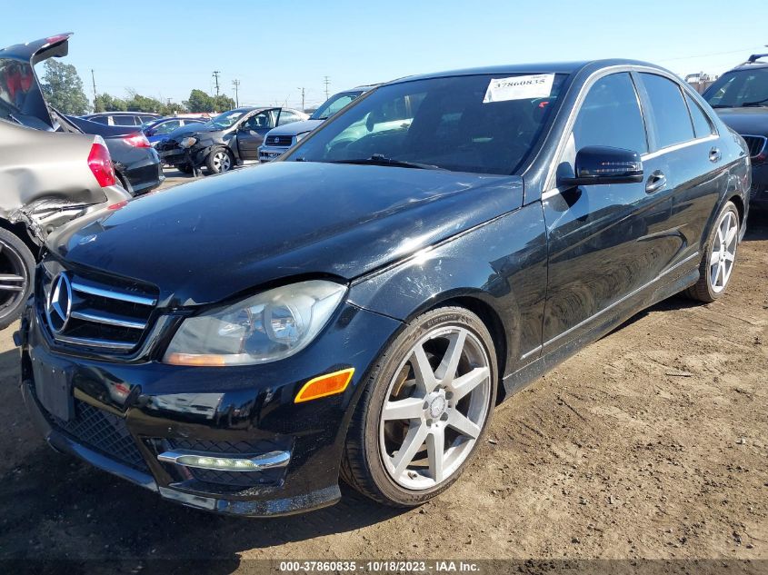 2014 MERCEDES-BENZ C 250 SPORT/LUXURY WDDGF4HB1EA957092