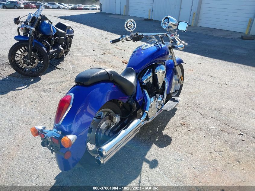 2015 HONDA VT1300 CR JH2SC6602FK500305