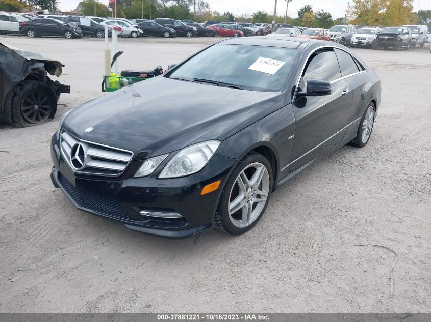 WDDKJ7DB1CF149969 2012 MERCEDES-BENZ E-CLASS - Image 2