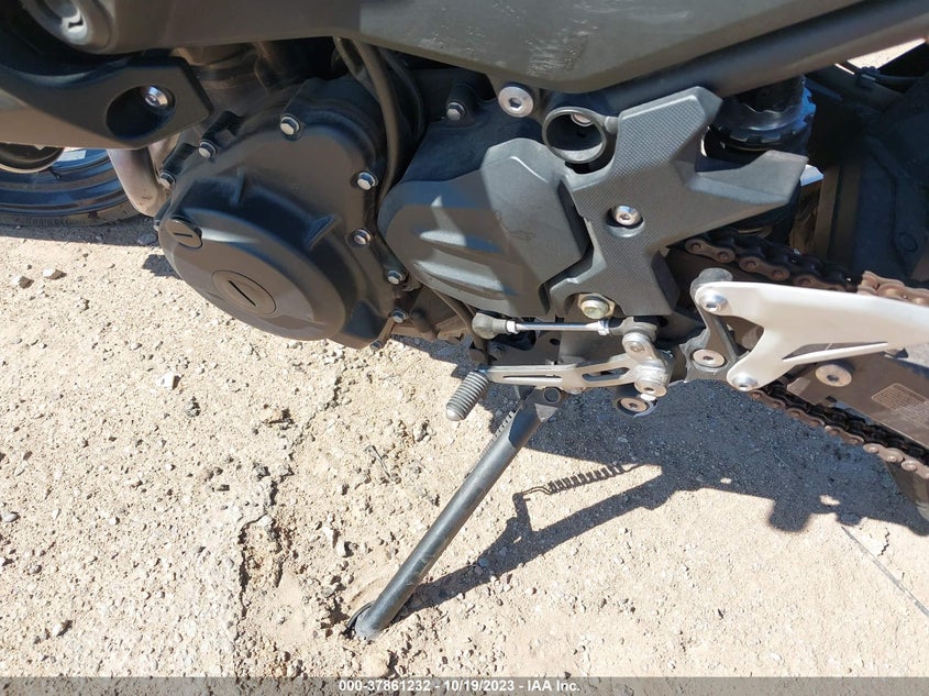 VIN JKAERKD15KDA41954 2019 KAWASAKI ER400 D