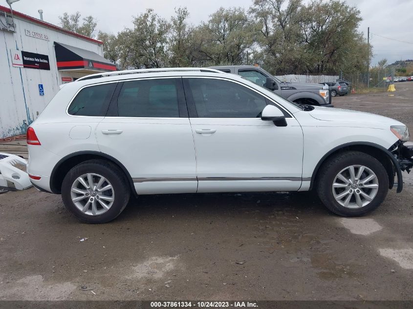 2013 VOLKSWAGEN TOUAREG SPORT W/NAV - WVGEF9BP0DD004014