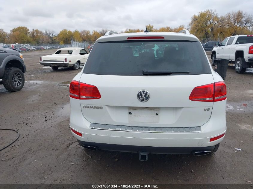 2013 VOLKSWAGEN TOUAREG SPORT W/NAV - WVGEF9BP0DD004014