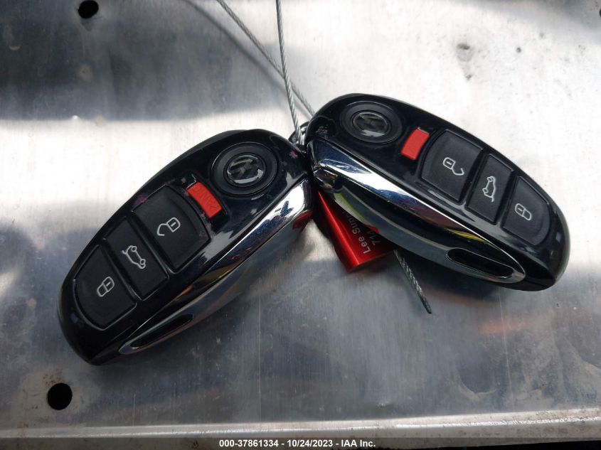 2013 VOLKSWAGEN TOUAREG SPORT W/NAV - WVGEF9BP0DD004014