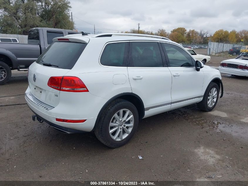 2013 VOLKSWAGEN TOUAREG SPORT W/NAV - WVGEF9BP0DD004014