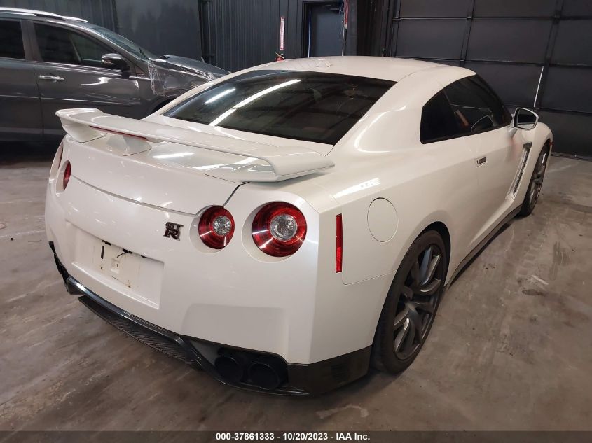 2015 NISSAN GT-R PREMIUM JN1AR5EFXFM280373