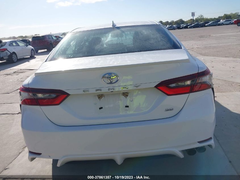 4T1G11AKXMU522081 Toyota Camry SE 16