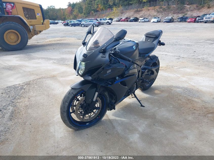 2018 SUZUKI GSX-R1000 JS1DM11B7J2100172