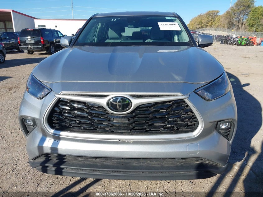 VIN 5TDBZRBH2NS218239 2022 TOYOTA HIGHLANDER LE