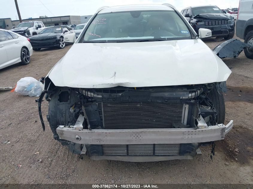 2018 MERCEDES-BENZ GLA 250 - WDCTG4GB8JJ372747