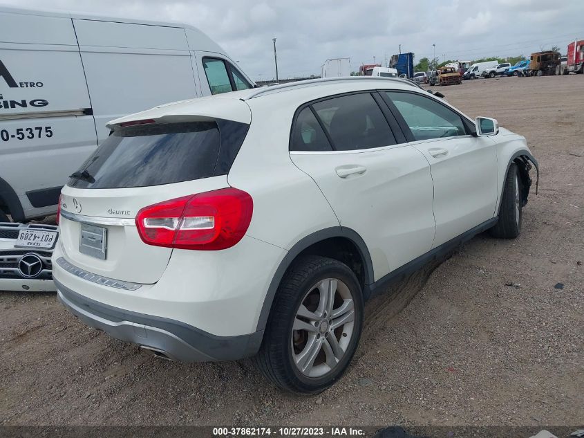 2018 MERCEDES-BENZ GLA 250 - WDCTG4GB8JJ372747