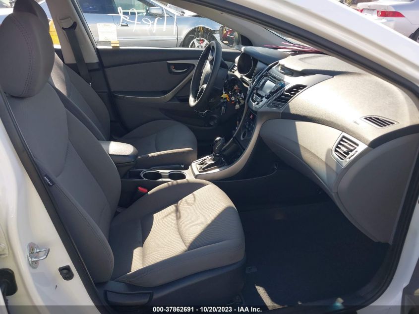 2016 HYUNDAI ELANTRA SE - 5NPDH4AE2GH724975