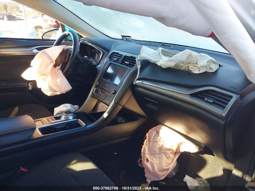 2020 FORD FUSION SE - 3FA6P0HD7LR136407
